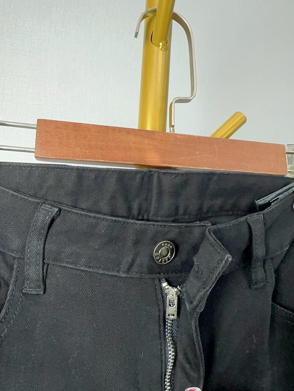 ブランドジーンズ素材ディテール